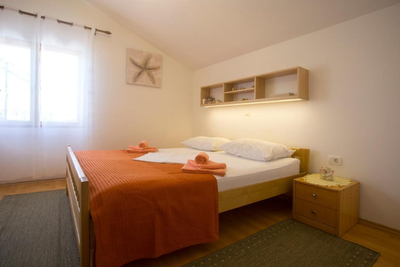 Apartments Lucija Ražanj エクステリア 写真
