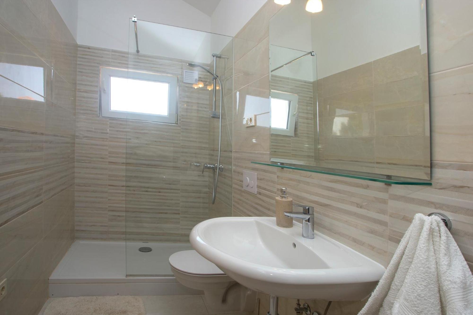 Apartments Lucija Ražanj 部屋 写真