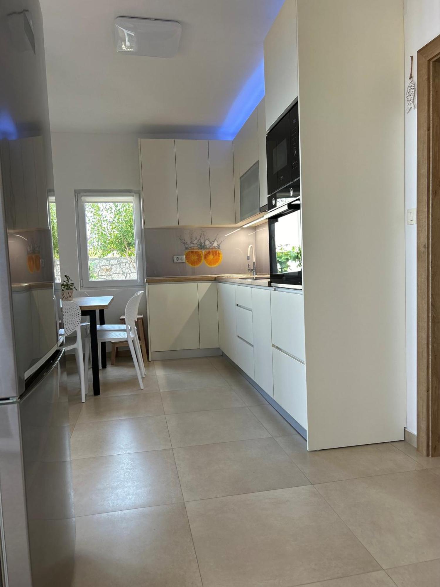 Apartments Lucija Ražanj エクステリア 写真